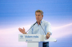 Feij&oacute;o dice que Zapatero "ha pasado de faro moral a fosa moral": "El PSOE est&aacute; muerto y muerto de miedo, las dos cosas"