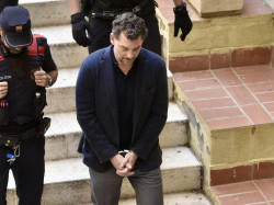 Fiscal&iacute;a pide prisi&oacute;n eludible con fianza para Jonathan Andic tras declarar por la muerte de su padre