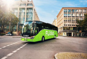 FlixBus acusa a &Oacute;scar Puente de proteger a empresas como Alsa al rechazar la competencia en el autob&uacute;s