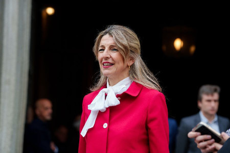 Gracias a la comunista Yolanda D&iacute;az se prohibir&aacute; despedir por causas y efectos de la guerra