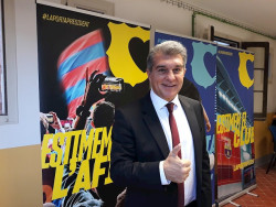 Joan Laporta cree que Messi dio "muestra de liderazgo" al acudir al partido ante el Eibar
