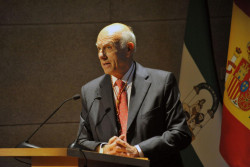 José Manuel Revuelta Soba, más cerca del corazón.   Por Pedro Arce