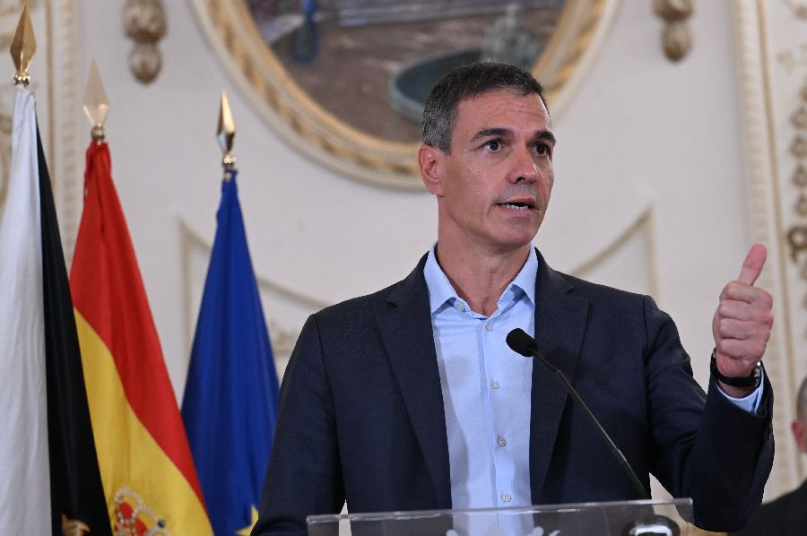 La cadena Ser acoge un mon&oacute;logo de S&aacute;nchez 