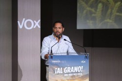 La direcci&oacute;n de Vox se congratula del acuerdo en Andaluc&iacute;a y destaca que se ha confeccionado "pensando en Espa&ntilde;a"