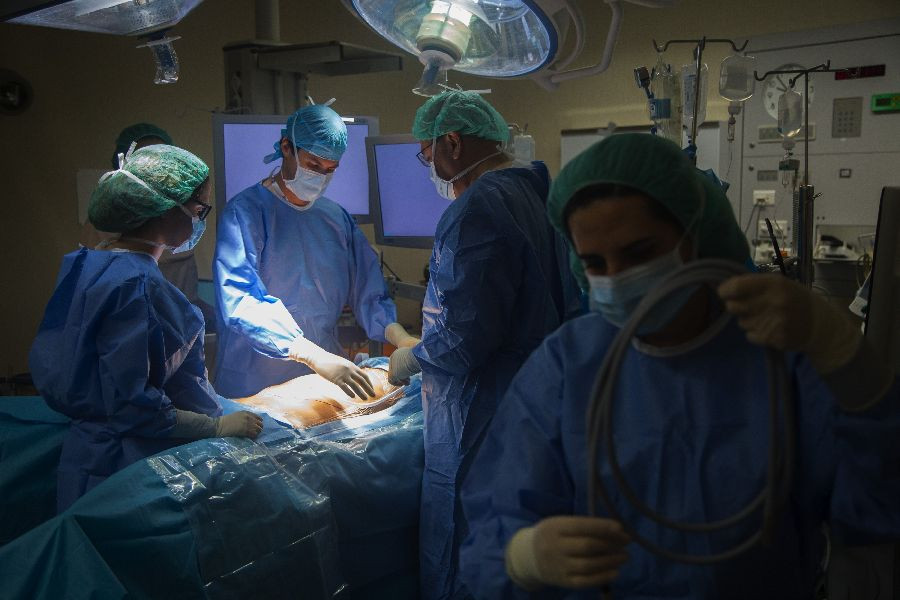 La lista de espera quir&uacute;rgica ten&iacute;a a 30 de abril 580 pacientes menos que en 2025, seg&uacute;n Pascual