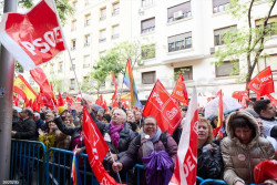 La manifestaci&oacute;n en Madrid&nbsp;&nbsp;a favor de S&aacute;nchez me recuerdan las manifestaciones en Venezuela a favor de Maduro.   Carlos Magdalena