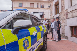 La Polic&iacute;a Local de Torrelavega incorpora dos nuevos veh&iacute;culos h&iacute;bridos