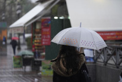 La primera mitad de la semana ser&aacute; tormentosa en norte peninsular, con nieve desde 1.500 m, y las temperaturas bajar&aacute;n