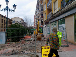 La renovaci&oacute;n de la calle Juli&aacute;n Ceballos de Torrelavega incluye 43 nuevos &aacute;rboles