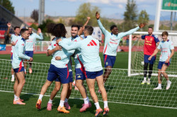 La selecci&oacute;n cambia su plan de viaje a Elche por la alerta roja