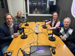 La tertulia de Claudio Acebo con Paula Fern&aacute;ndez y Pablo Diestro.  Carlos Magdalena