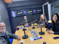 La tertulia de Claudio Acebo pluralista en tem&aacute;tica pol&iacute;tica.