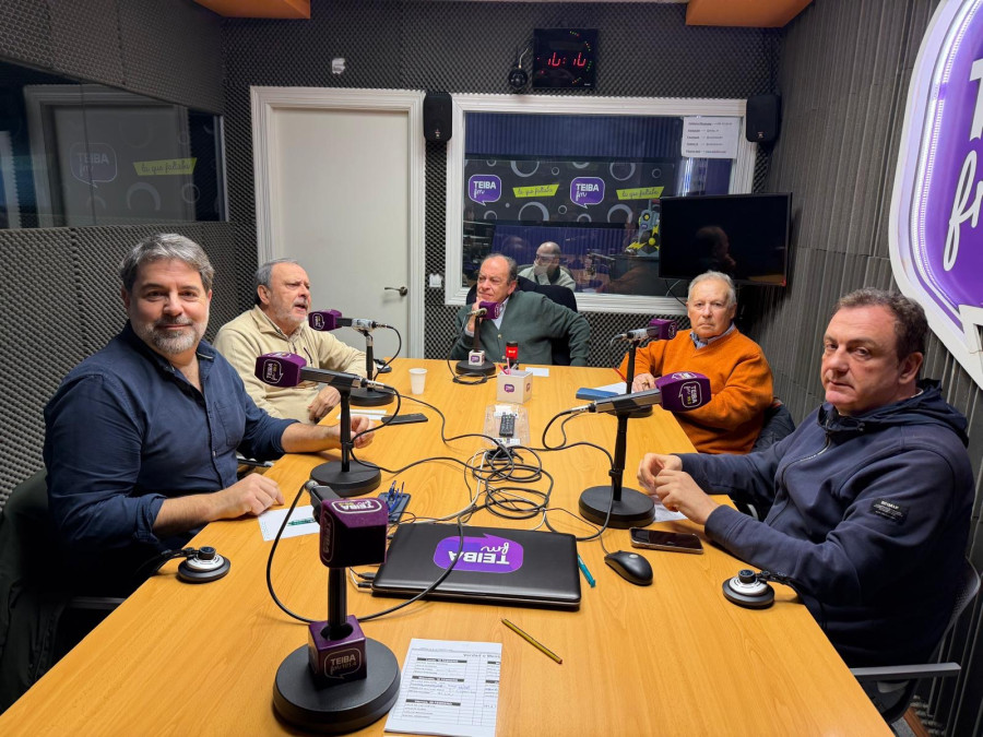 La tertulia de Claudio Acebo, y "la hipocres&iacute;a de la pol&iacute;tica" Carlos Magdalena