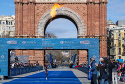 La Zurich Marat&oacute; Barcelona rompe el r&eacute;cord al superar las 30.000 inscripciones