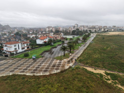 Laredo podr&iacute;a perder 20.000 m2 de su paseo mar&iacute;timo si el Pleno Municipal no aprueba las condiciones de Costas