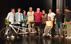 Leo Harlem apadrina el documental `El &uacute;ltimo vuelo del t&aacute;ndem`, la bicicleta como veh&iacute;culo de inclusi&oacute;n