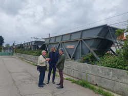 L&oacute;pez Estrada pide la retirada inmediata de los vagones estacionados en las v&iacute;as de Renfe, en Barreda