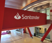 Los accionistas de Santander aprueban el dividendo de 0,125 euros y nombran a Vieitas consejera independiente