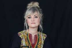 Los cantantes In&eacute;s Pardo y Dawitt ofrecen ma&ntilde;ana un concierto de reggae en Torrelavega