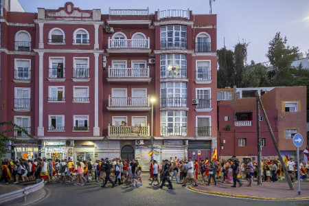Los ceut&iacute;es vuelven a la calle en una "sentada pac&iacute;fica" contra la violencia y el "abandono" del Gobierno