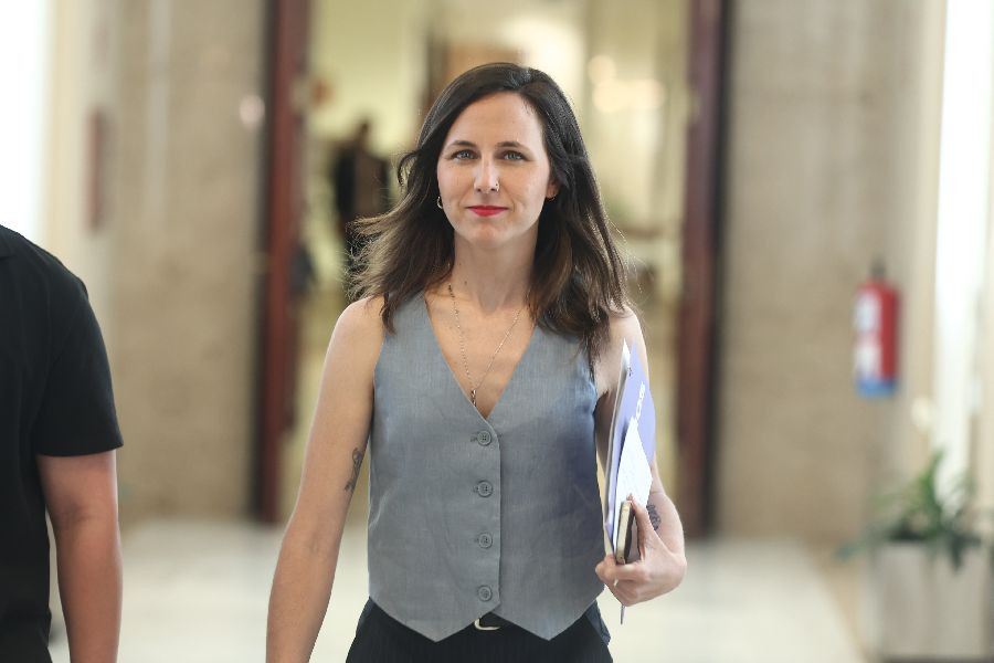 Los comunistas de Podemos critican que Le&oacute;n XIV se dirija al Congreso olvidando , dado su analfabetismo, que es el Jefe del Estado del Vaticano