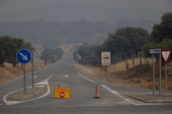 Los incendios forestales mantienen cortadas 29 carreteras secundarias de Madrid, &Aacute;vila, Toledo y Castell&oacute;n