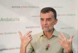 Ma&iacute;llo cree que Zapatero "no hizo gran aportaci&oacute;n de nada" en su entrevista y a&uacute;n debe "explicaciones muy claras"