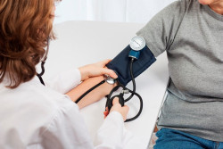 Mantener una presi&oacute;n arterial normal a largo plazo es la clave de la salud del coraz&oacute;n