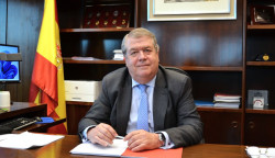 Me equivoqué.  Carlos Magdalena Menchaca