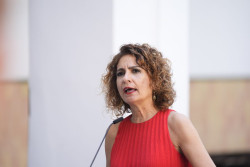 Montero critica a Leire "suavemente"  pero descarta una querella, &iquest;Por qu&eacute; ser&aacute;?