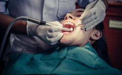 Multa de 8.100 euros a un prot&eacute;sico dental por ejercer como ondont&oacute;logo en Astillero