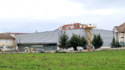 Noja invierte casi 20.000 euros en la cubierta del pabell&oacute;n del colegio Palacio para eliminar las filtraciones