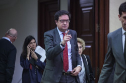 &Oacute;scar L&oacute;pez aplaude que Bola&ntilde;os demande a Aldama y no descarta que el PSOE se querelle contra el empresario
