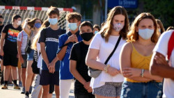 Por qu&eacute; Cantabria no vacuna a sus j&oacute;venes mientras Madrid, Barcelona etc. s&iacute; les vacunan.