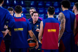 Primer entrenamiento de Xavi Pascual al frente del Bar&ccedil;a en su regreso al banquillo