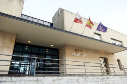 Prisi&oacute;n provisional para el detenido por apu&ntilde;alar a un joven este fin de semana en Castro