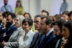 S&aacute;nchez asegura estar tranquilo tras la imputaci&oacute;n de Zapatero y la advertencia del PNV, &eacute;l no sab&iacute;a nada