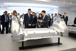 S&aacute;nchez quiere colocar a Espa&ntilde;a como un sat&eacute;lite de China