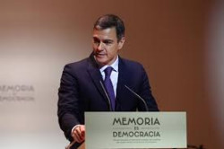 S&aacute;nchez quiere recordar los 50 a&ntilde;os del fallecimiento de Franco.&iexcl;Qu&eacute; buen chico!     Carlos Magdalena