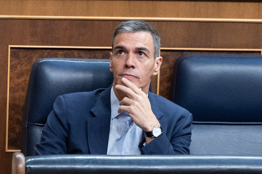 S&aacute;nchez rechaza mediar en el conflicto m&eacute;dico y recuerda al Comit&eacute; de Huelga que el "interlocutor competente" es Sanidad