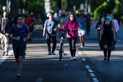  Sanidad no detecta aumento de transmisi&oacute;n por paseos con ni&ntilde;os pero s&iacute; descensos de la edad en ingresos