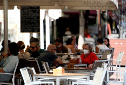  Sanidad registra 1.178 nuevos casos y un aumento en los fallecidos en la &uacute;ltima semana