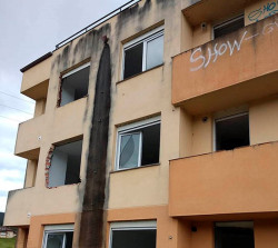 Santa Mar&iacute;a de Cay&oacute;n emite &oacute;rdenes de ejecuci&oacute;n para que Kutxabank y SAREB cumplan con sus deberes urban&iacute;sticos en viviendas abandonadas