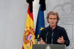  Sim&oacute;n insiste en que la serie de fallecidos se corregir&aacute; pero que lo importante ahora son muertos diarios