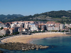  Solo se permitir&aacute; el ba&ntilde;o y el paseo en las playas de Brazomar y Solarium esta semana