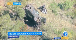 Tiger Woods, hospitalizado tras sufrir un accidente de tr&aacute;fico
