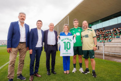 Tol&oacute;n visita las instalaciones del Real Racing Club