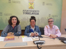 Torrelavega celebra el D&iacute;a de la Poes&iacute;a con un recital de poemas escritos por 32 mujeres