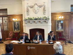 Transportes avisa que el modelo concesional est&aacute; "en jaque" y aboga por dar un "buen empuj&oacute;n" al mapa de autobuses