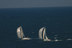 Tras dos jornadas en blando comenz&oacute; el trofeo RCMS 2021 para la flota J80 Santanderina, con la participaci&oacute;n de tres tripulaciones